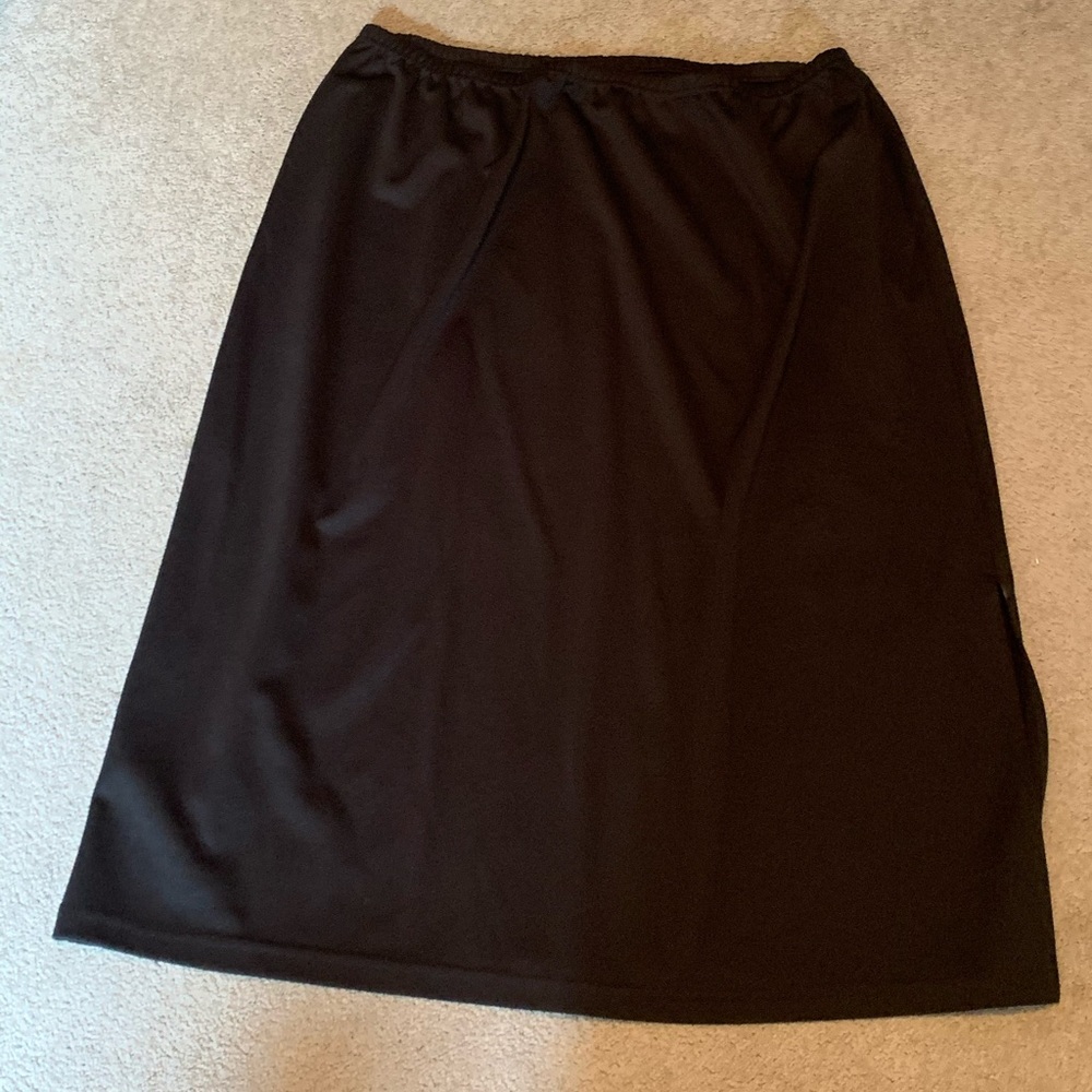 TR Bentley Plus Skirt. Black 3x